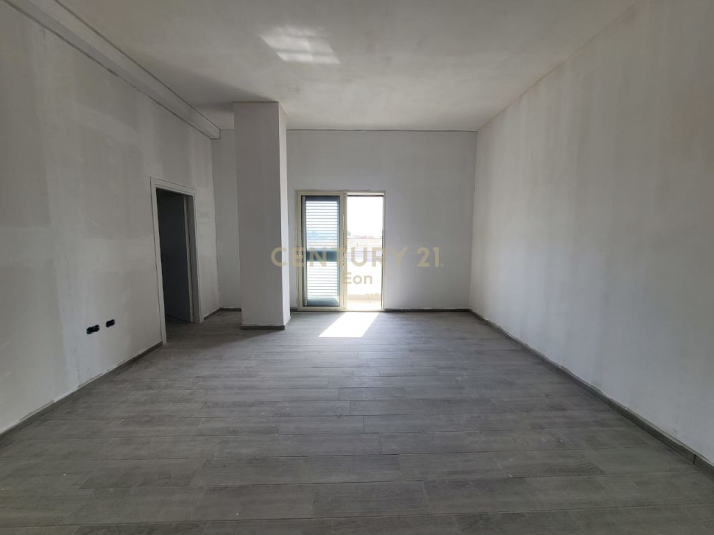 SHITET APARTAMENT 3+1+2 NE SHKOZET!