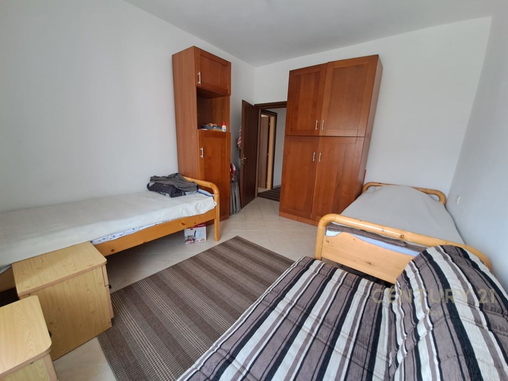 SHITET APARTAMENT 1+1  ME ASHENSOR PRANE HOTEL PREMIUM GOLEM 30 METRA LARG NGA DETI!!