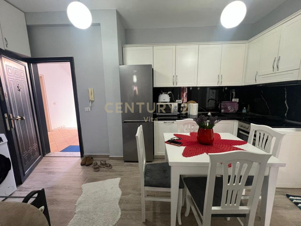 Apartament 1+1 me qira në Golem, 70m nga deti!!
