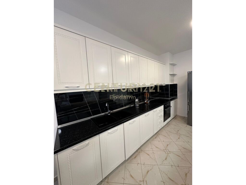 JEPET ME QIRA APARTAMENT 2+1+2 ME PAMJE DETI NE VOLLGA !