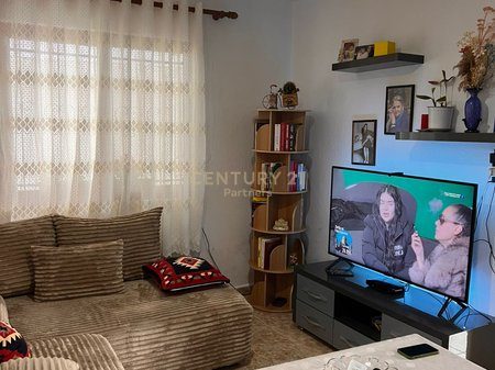 Shitet Shtëpi Private me Oborr dhe Truall 372 m² | Treshi – Ura e Kamzës, Tiranë | 210,000€