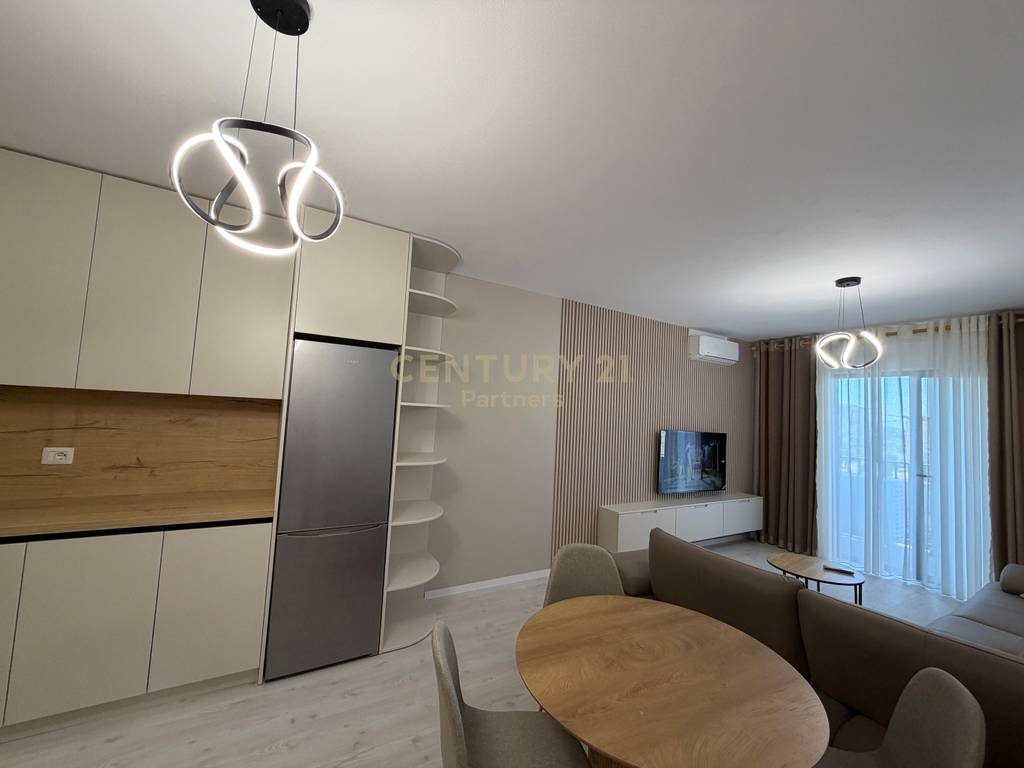 JAPIM ME QIRA APARTAMENT 2+1+DEPO NE KOMBINAT!
