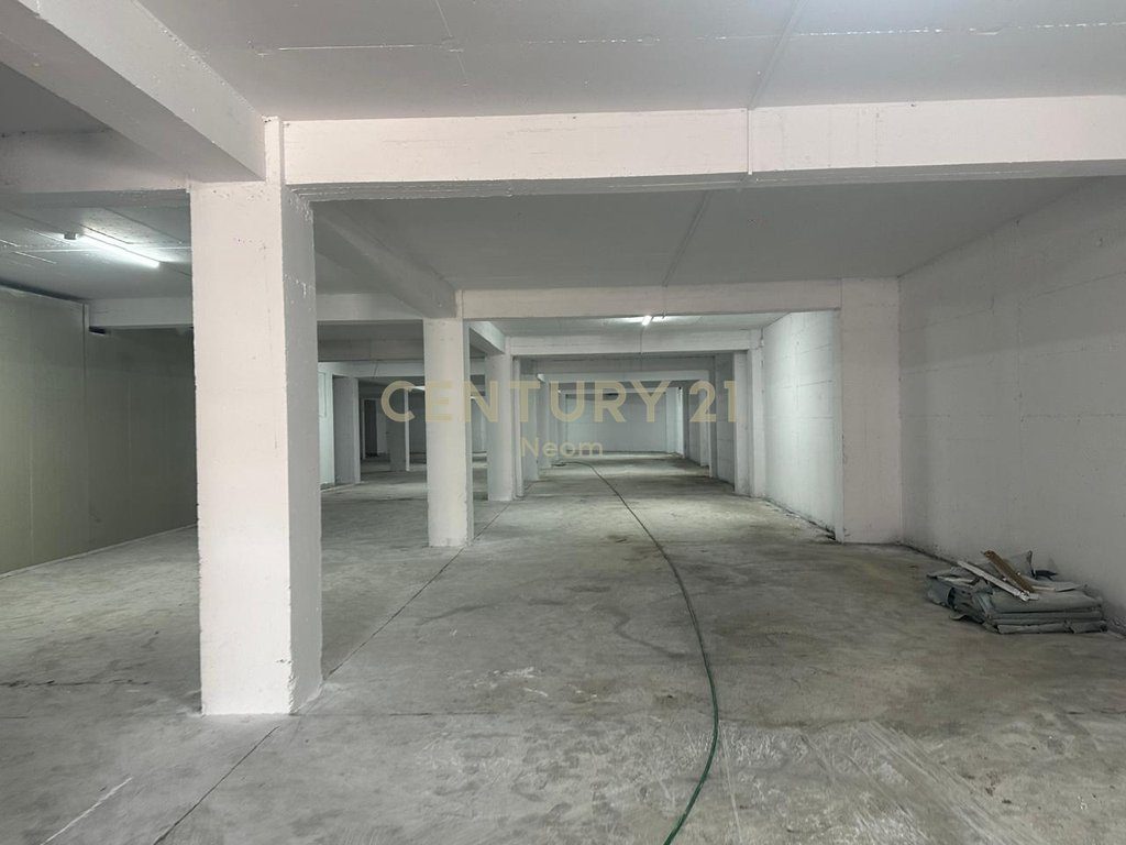 JEPET ME QERA AMBIENT -1 PËR MAGAZINIM PRANË QTU