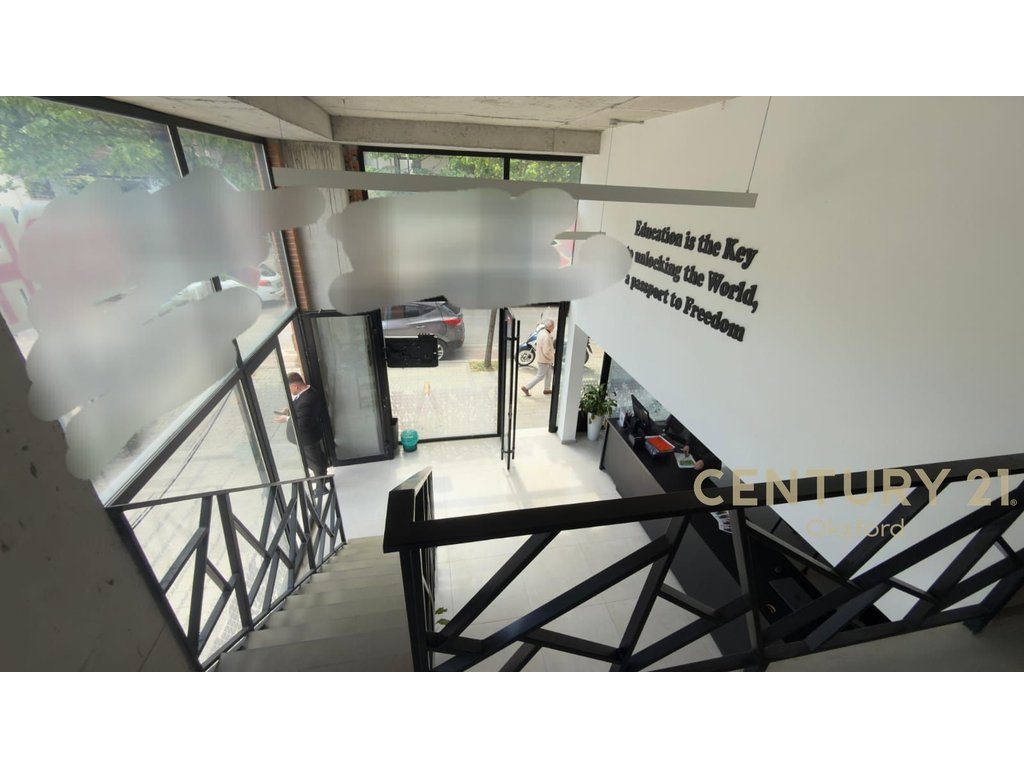 SHITET AMBJENT COMERCIAL/ LOFT  NE KATIN 0 TE RRUGA BARDHYL
