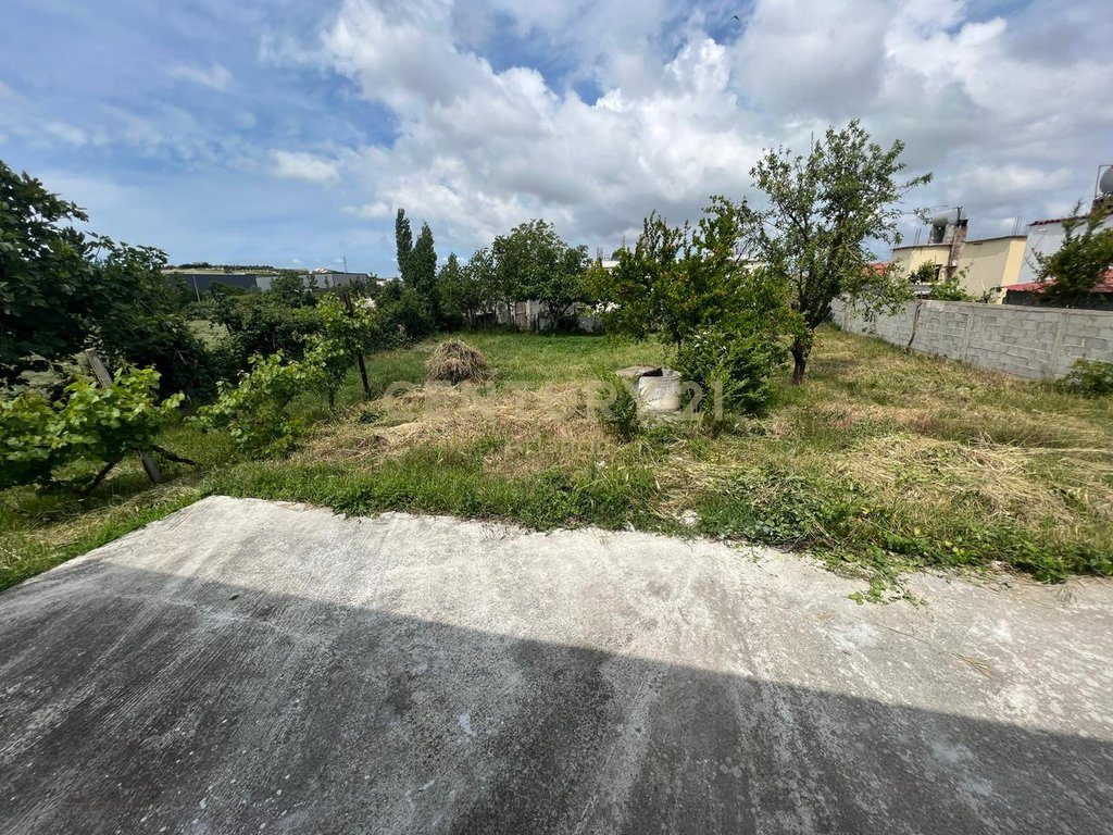 Shtëpi 1+1 Në Shitje në Periferia Shijak - 85,000€ | 1600 m²