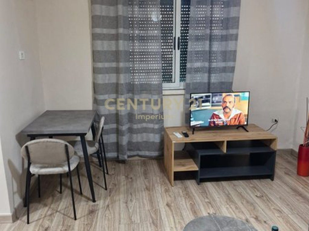 Jepet me Qira Apartament 1+1 tek Irfan Tomini