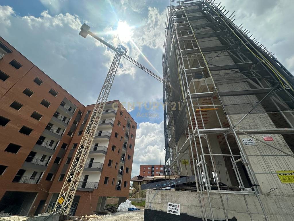 Shitet 1+1 Paskuqan.
