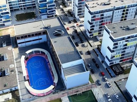 OKAZION!!! Shitet Apartament 3+1+Post parkimi+70 m2 verande  tek "Univers City"