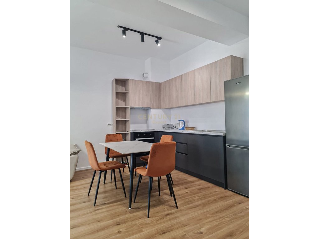 Jepet me qira apartament 1+1 në Alidem