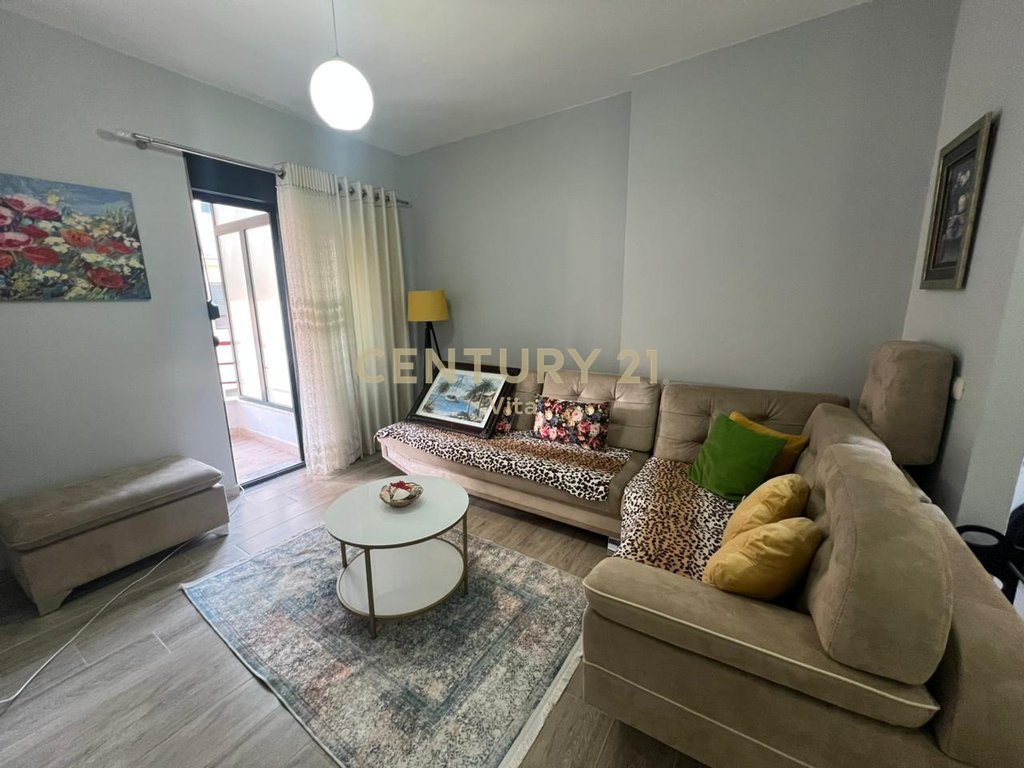 SHITET APARTAMENT 1+1 NE GOLEM , 70m ME DETIN !!