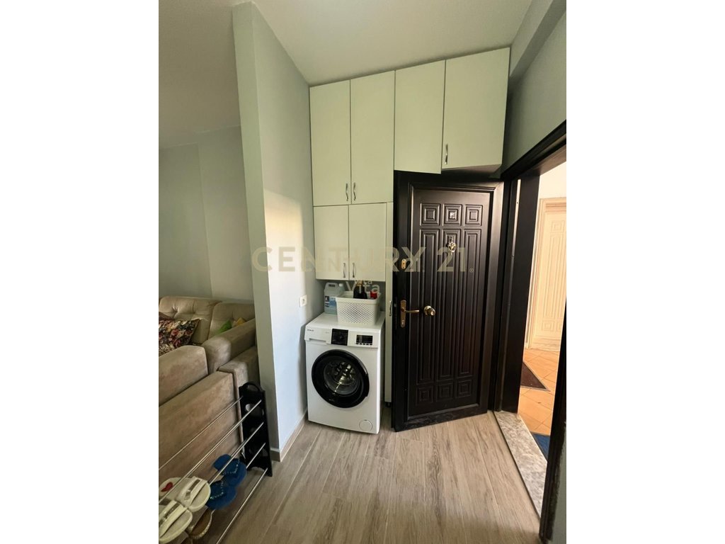 SHITET APARTAMENT 1+1 NE GOLEM , 70m ME DETIN !!