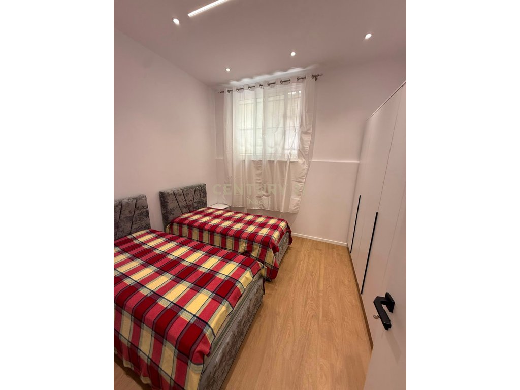 Jepet me qira apartament 2+1 te Kodra e Diellit