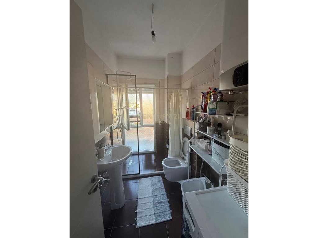 Shitet apartament 1+1 pranë Selvisë, te Rruga 4 Dëshmorët