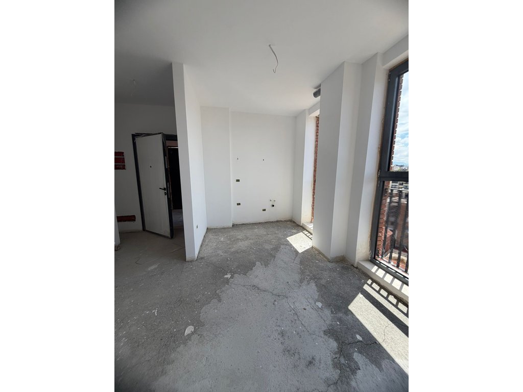 Apartament 1+1 Në Shitje në Rruga Siri Kodra, Tirana