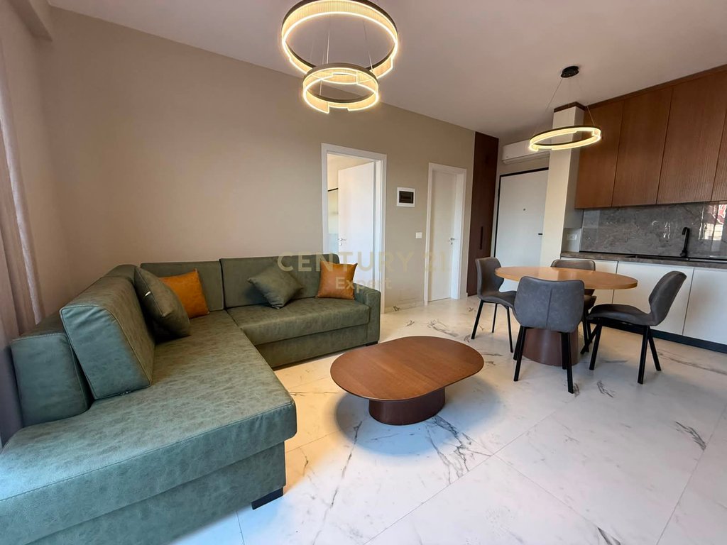 APARTAMENT 1+1 ME VERANDE TEK KOMPLEKSI AURA!