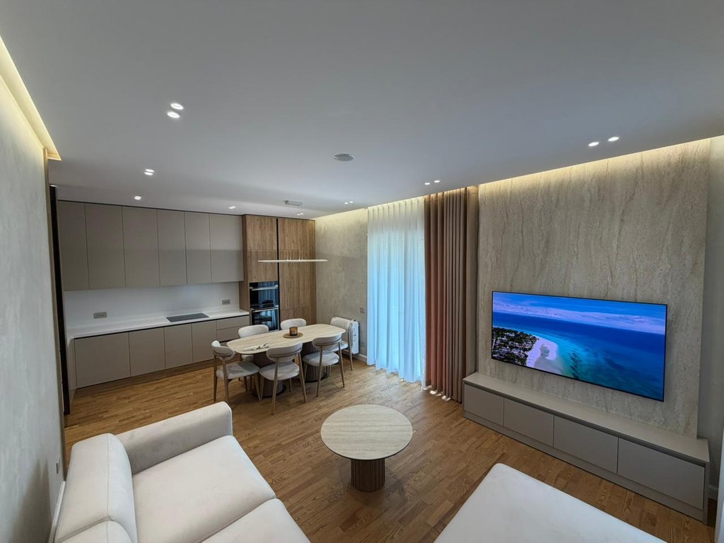 Shitet Apartament ekskluziv 3+1+3 në Residencen Secret Garden !!