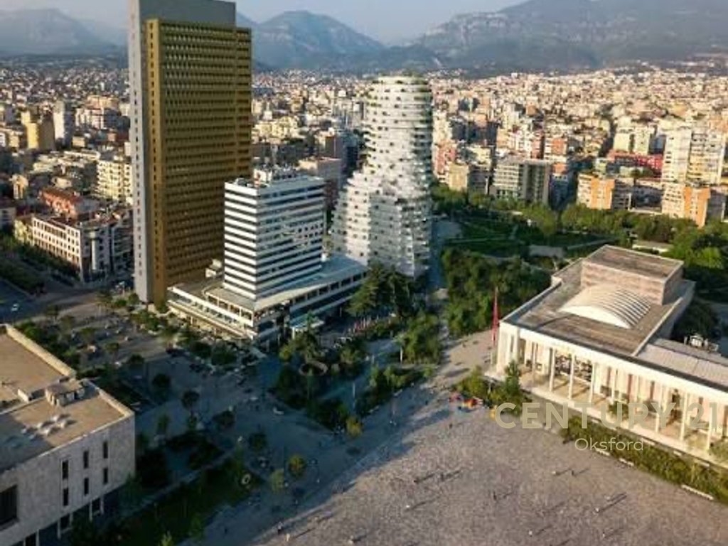 Shitet apartament 1+1+verande+ post parkimi tek Tirana Rock