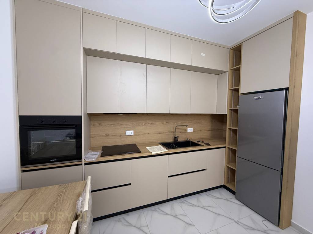 JEPET ME QIRA APARTAMENT 2+1+2, REZIDENCA AURA, LAPRAKË!