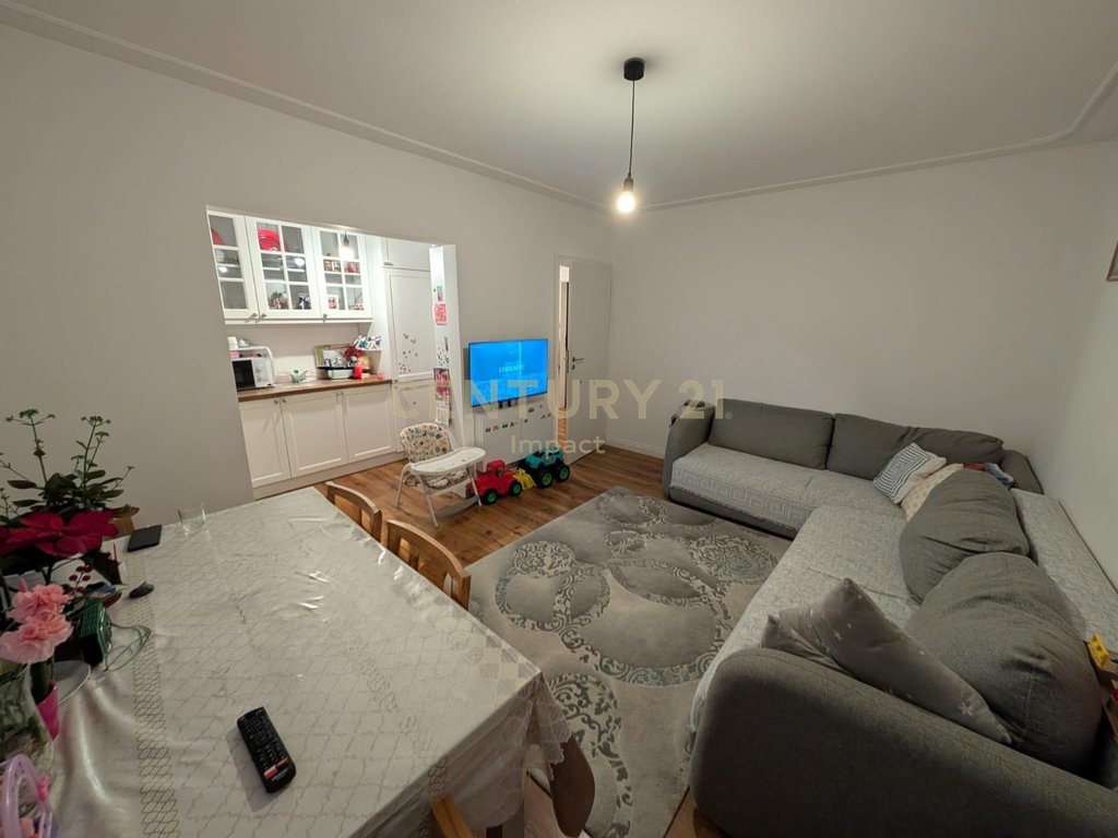 Apartament 2+1 Për Shitje në Ish Parku, Tiranë –168,421!