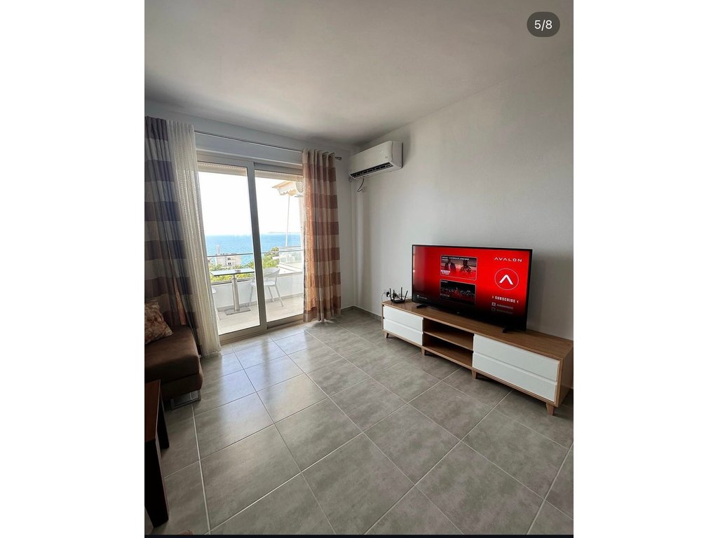 SHITET APARTAMENT ,ME PAMJE NE DET, 2+1+GARAZH  NE RRUGEN "DHIMITER KONOMI",!