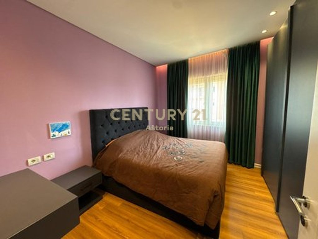 SHITET APARTAMENT 1+1 NE DON BOSKO, PRANE BUJTINES SE GJELIT