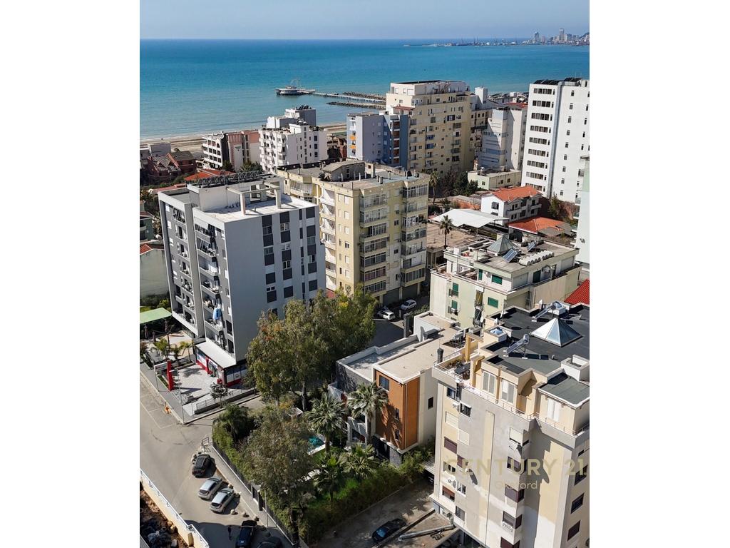Ekskluzive! Vilë Luksoze Për Shitje në Plazhin Iliria Moderne me Spa, Rooftop dhe Pishinë – Investim Premium