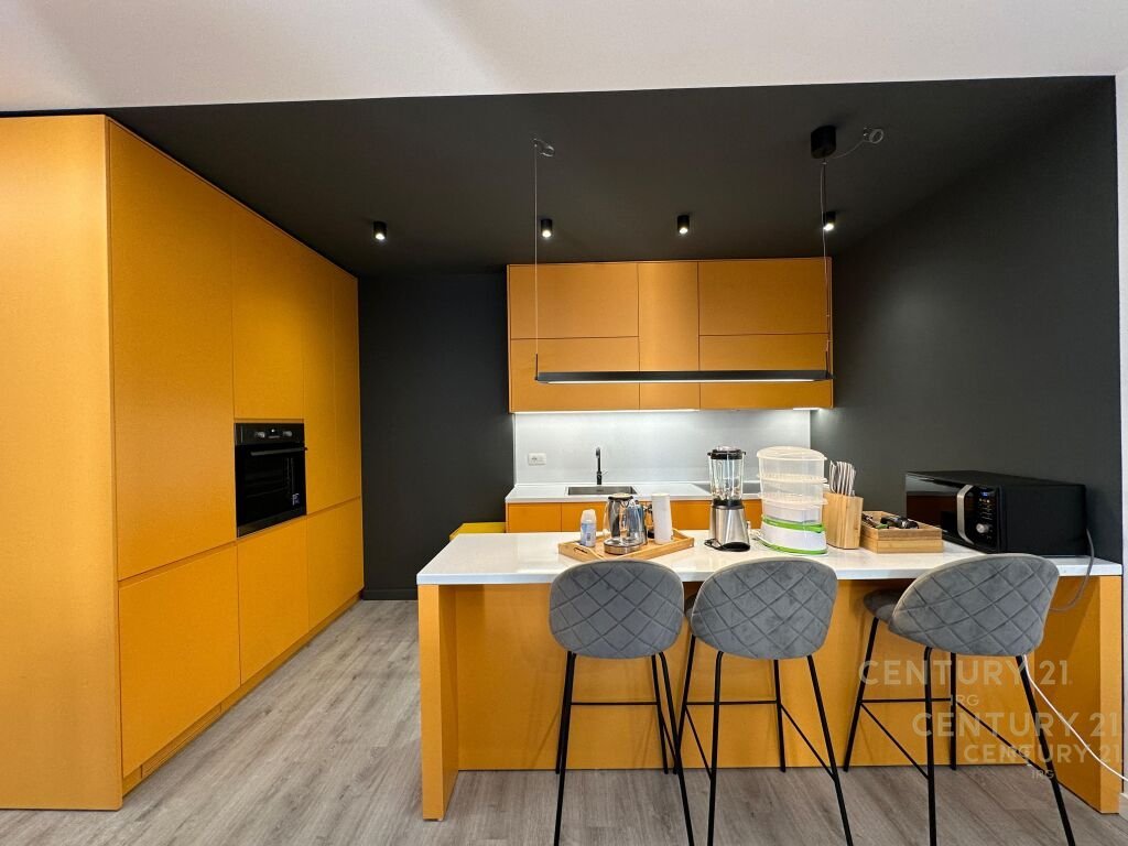 Apartament 2+1+2  me qira tek Ish Fusha e Aviacionit!