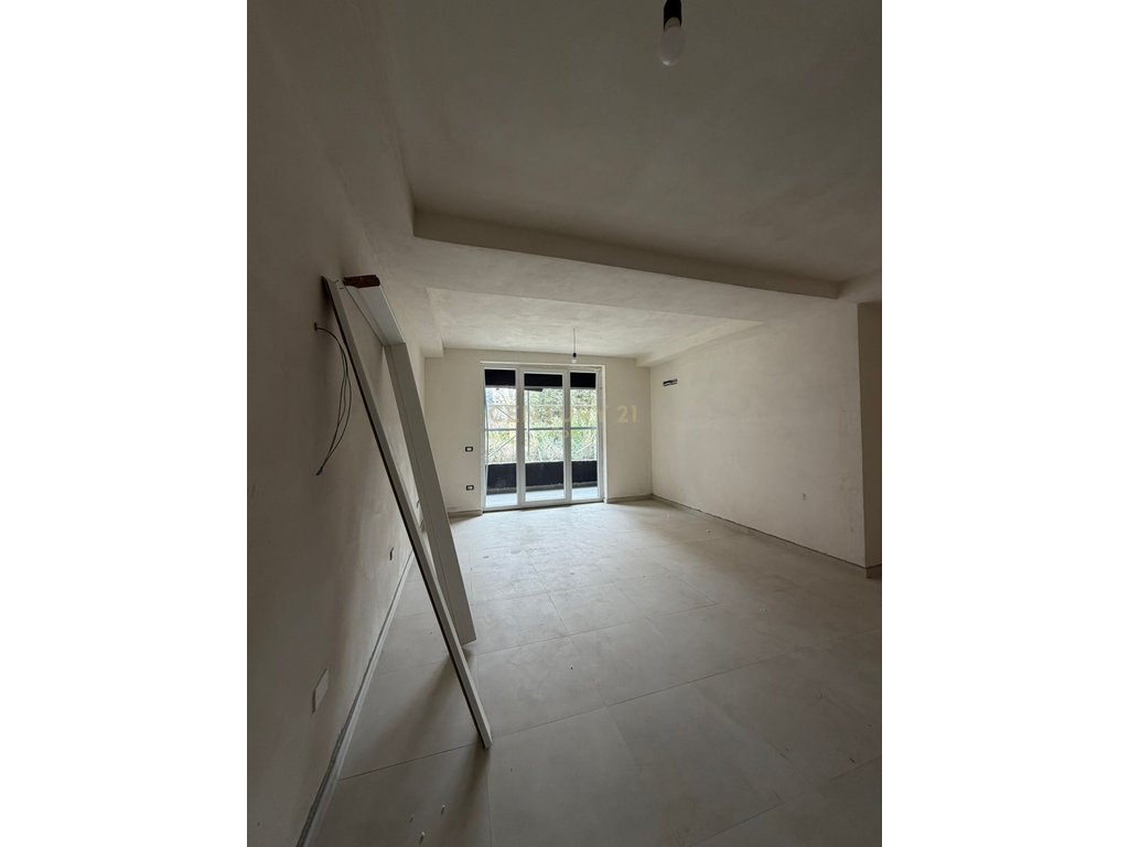 SHITET APARTAMENT 2+1 MONTEVIDEO RESIDENCE TE MALI ROBIT!