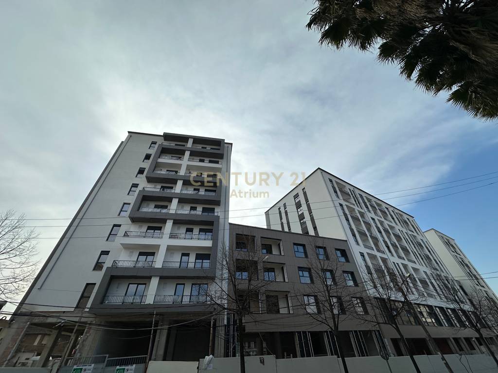 APARTAMENT 2+1 PER SHITJE NE KINOSTUDIO !