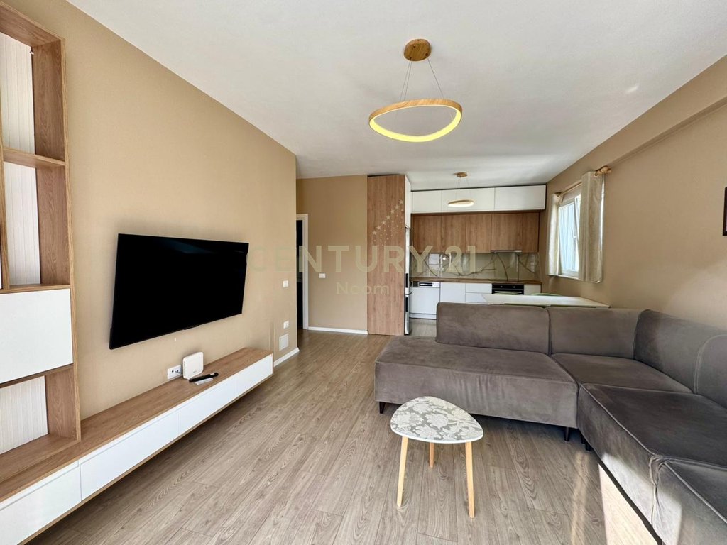 LIQENI I THATE,SHESIM APARTAMENT 2+1+2 NE KOMPLEKSIN FZ!