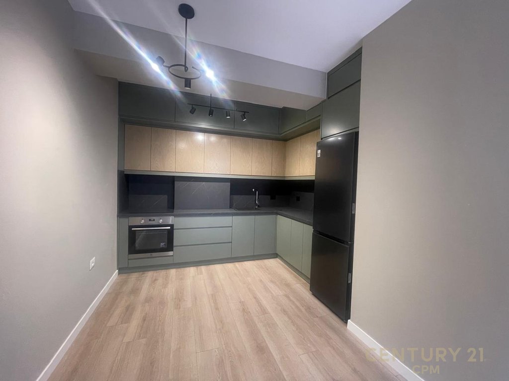 Shesim apartament 1+1 tek Kodra e Diellit 2!