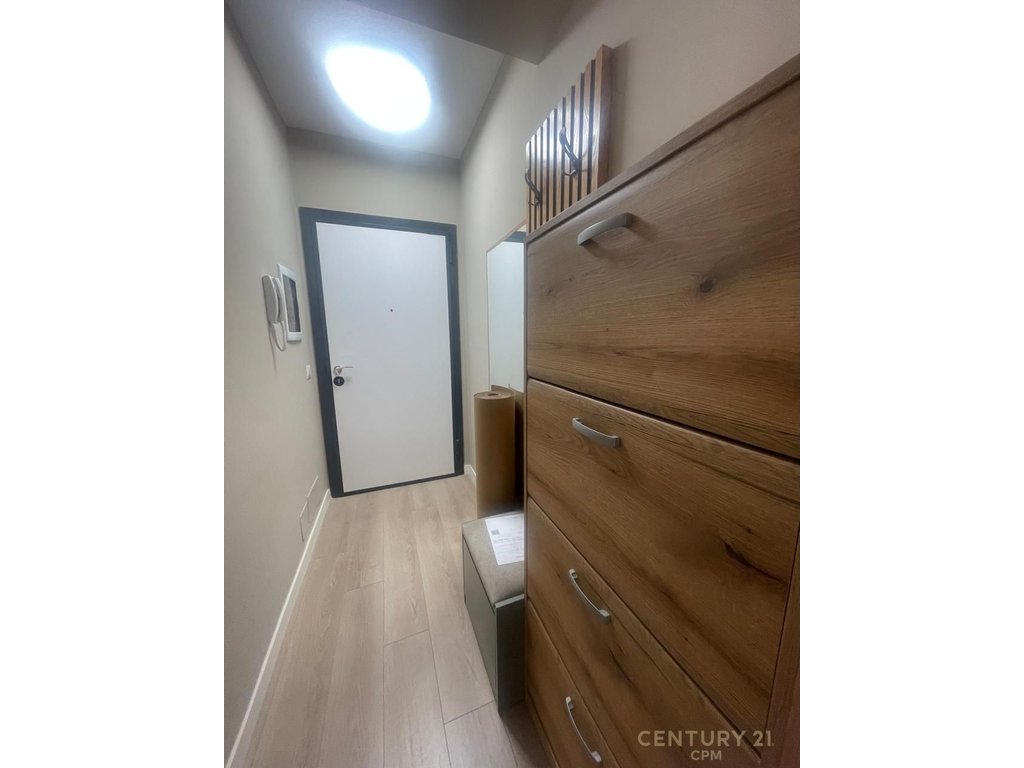 Shesim apartament 1+1 tek Kodra e Diellit 2!