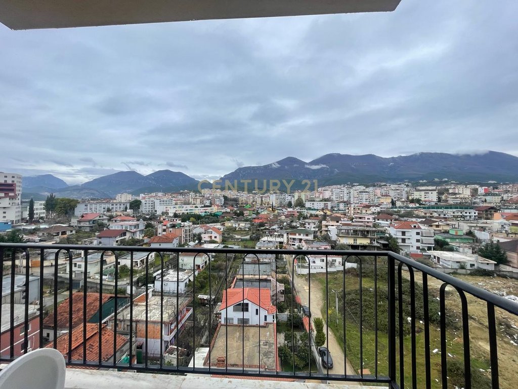 APARTAMENT 2+1 PER SHITJE NE RR. e KOKONOZEVE, PORCELAN !!