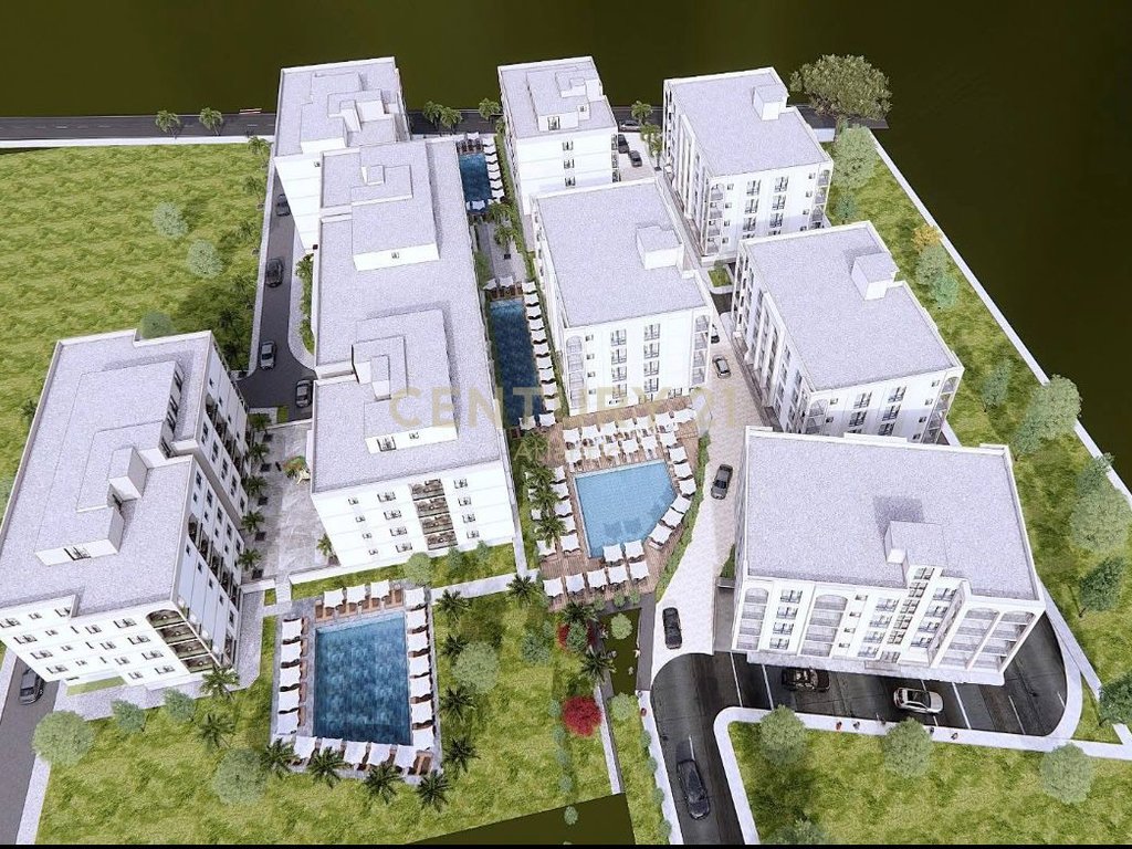 GARZONIERE PER SHITJE PAMJE NGA PISHINA NE REZIDENCEN ME TE RE NE GOLEM ME 4 PISHINA !