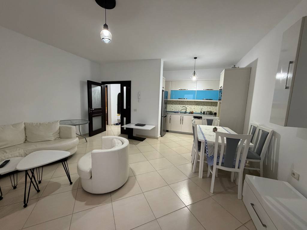 SARANDE, SHESIM PENTHOUSE ME PAMJE TE HAPUR NDAJ DETIT