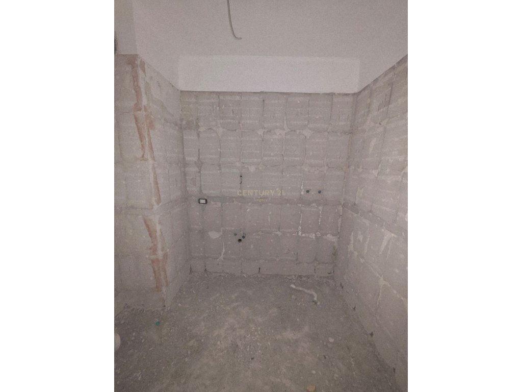 Shitet Apartament 1+1 – Fresk