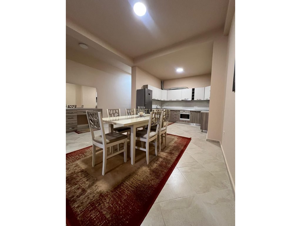 JEPET ME QIRA APARTAMENT 2+1 NË FRESK, RRUGA “MUHAMET DELIU”