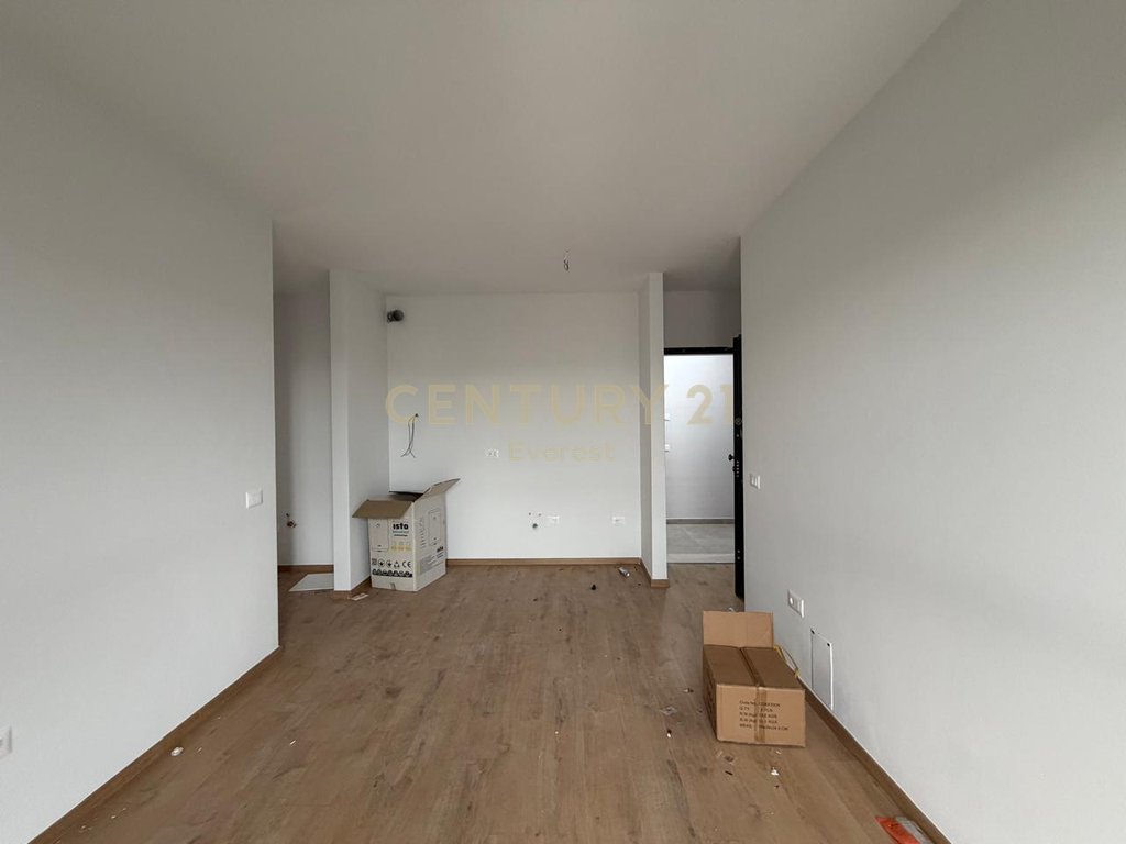 RR. JORDAN MISJA, JAPIM APARTAMENT/ZYRE PER QIRA!