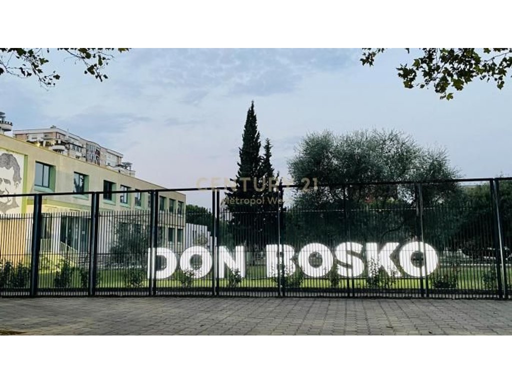 Shitet njësi shërbimi, Don Bosko!