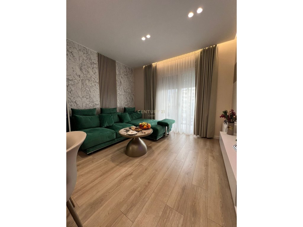 Apartament Luksoz Gati për Banim vetëm pak hapa nga Vlora Marina & Lungomare