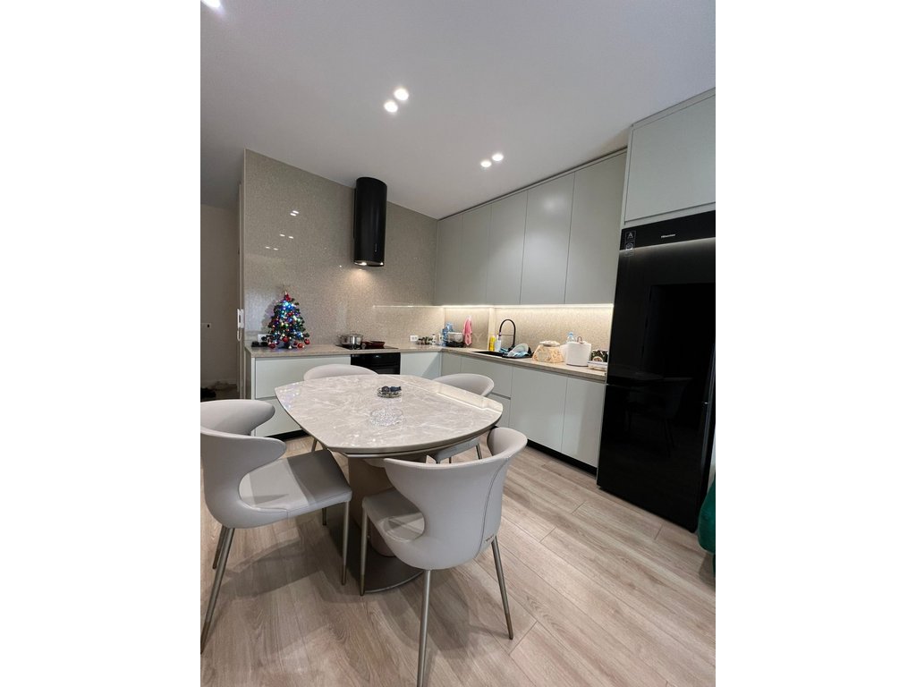 Apartament Luksoz Gati për Banim vetëm pak hapa nga Vlora Marina & Lungomare