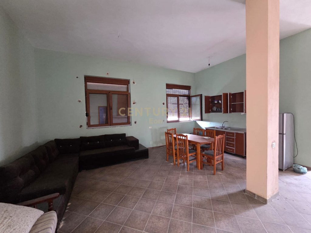 SHITET SHTEPI PRIVATE NE SHKOZET, DURRES !