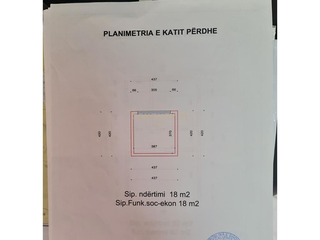 Shitet  Shtëpi dhe Dyqan Buze Rruge në Shkozet, Durrës !