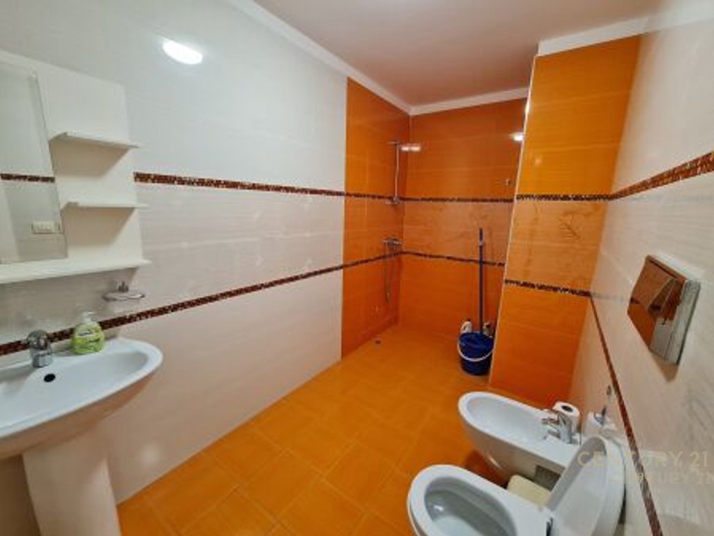 Dy Apartamente per Shitje tek Garda!