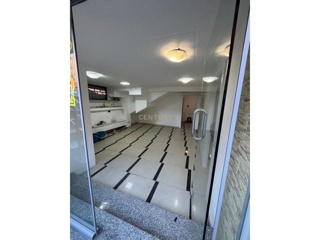 DyqanMe Qira prane UKD, Durrës - 600€  !