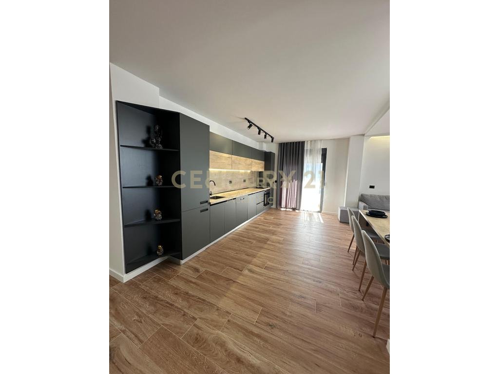 Apartament 2+1+2 për Shitje në Plazh, Durrës ME PAMJE DETI