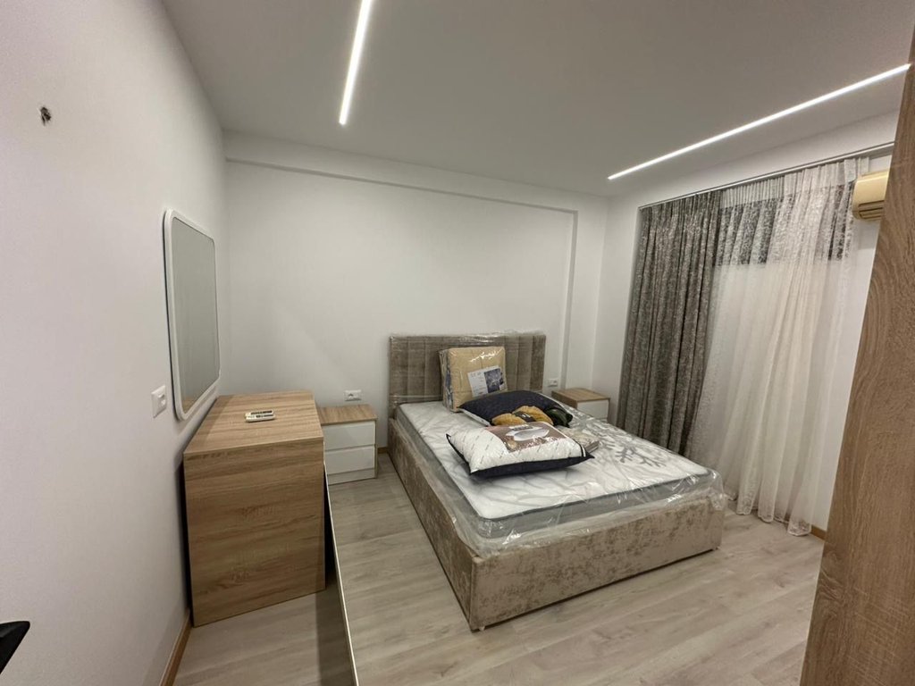 Apartament 1+1 Me Qira në Bulevardi Zogu i Parë, perball ringut mbrapa
Tirana bank Tiranë - 700€ | 55 m²