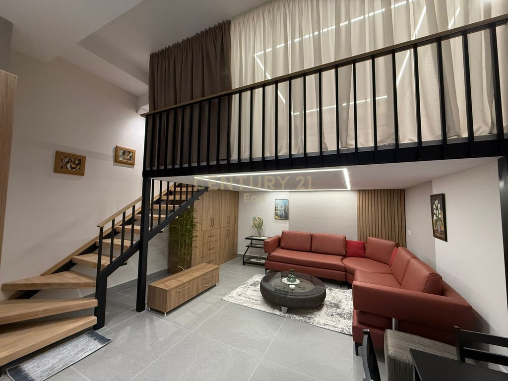 Loft me Qira në Plazh, Pranë Hotel Antalya !