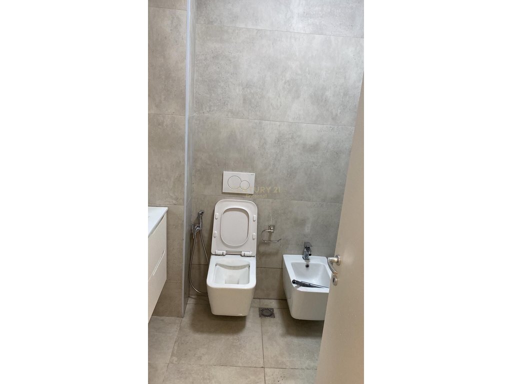 Jepen 2 apartament per qira  ne Rezidencen Oasis ne Astir .