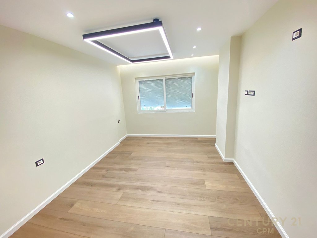 SHESIM APARTAMENT 1+1 TE KOMUNA PARISIT !!!
